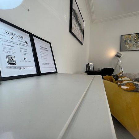 할리팩스 Long Term Offers Message For Prices Sleeps 6 Adults, Contractors, Relocators, Travellers 빌라 외부 사진