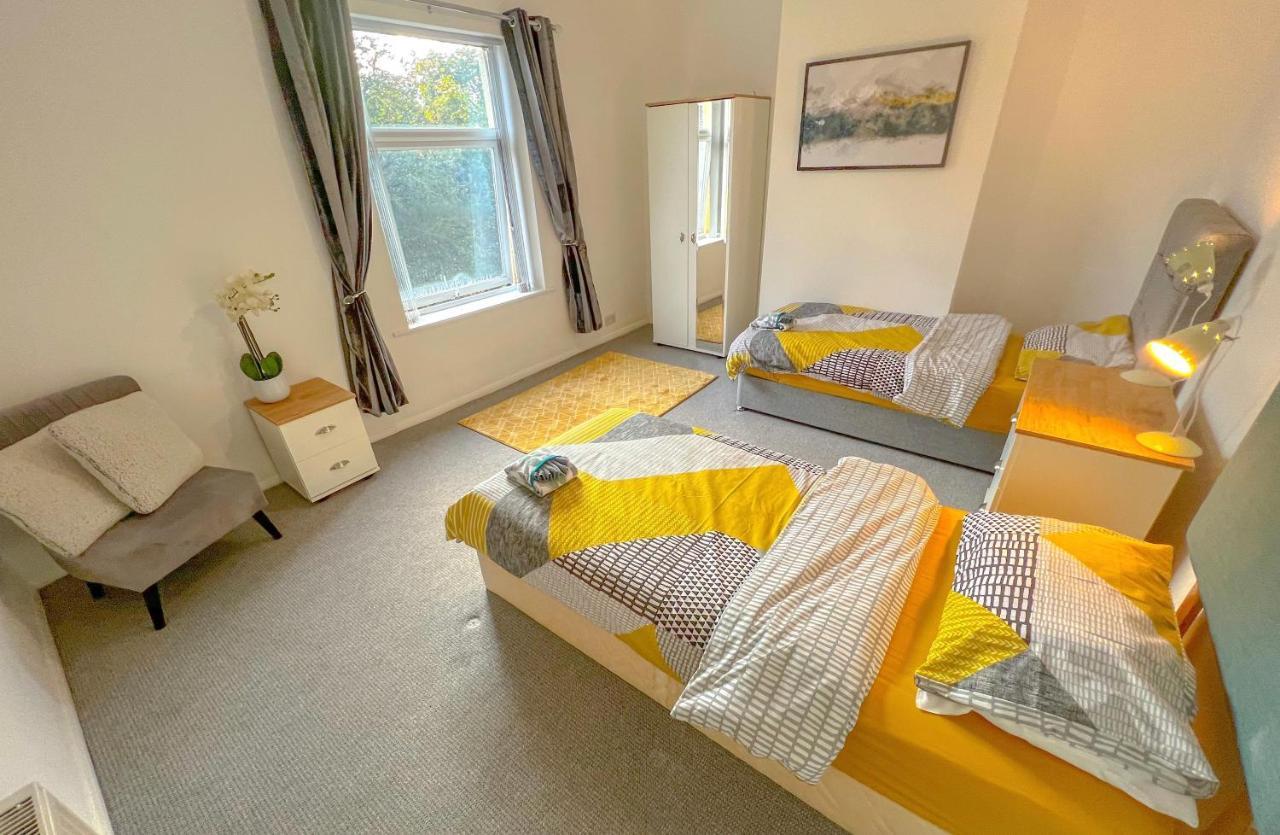 할리팩스 Long Term Offers Message For Prices Sleeps 6 Adults, Contractors, Relocators, Travellers 빌라 외부 사진